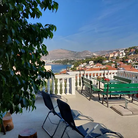 شقة Gracia & Toni