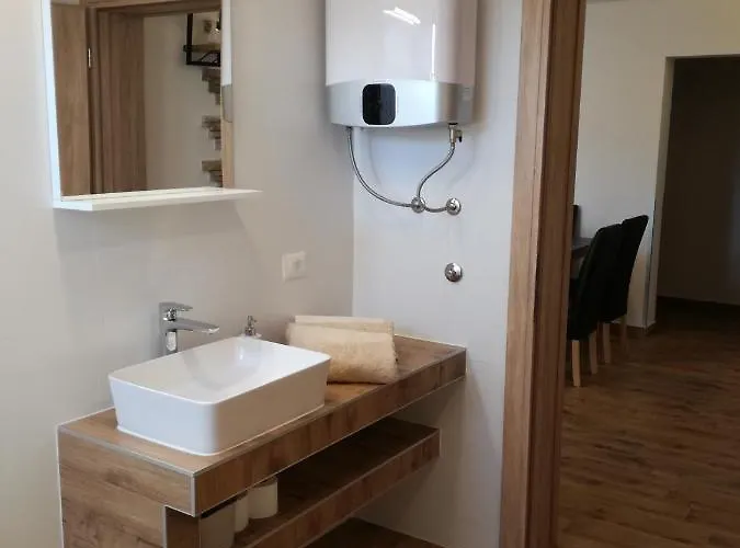 Gracia & Toni Appartement *