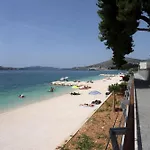 Gracia & Toni Apartamento